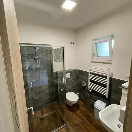 Liget Ueduelopark Aparthotel