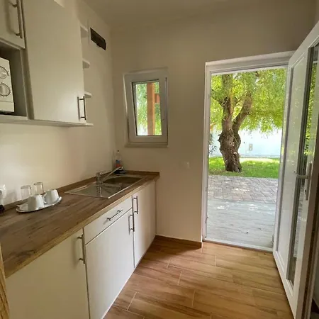 公寓式酒店 Liget Ueduelopark 3*