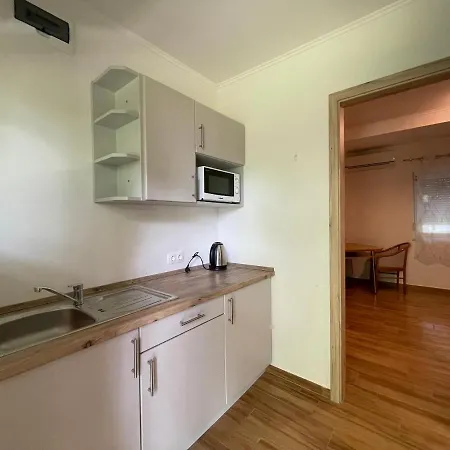 Liget Ueduelopark Aparthotel