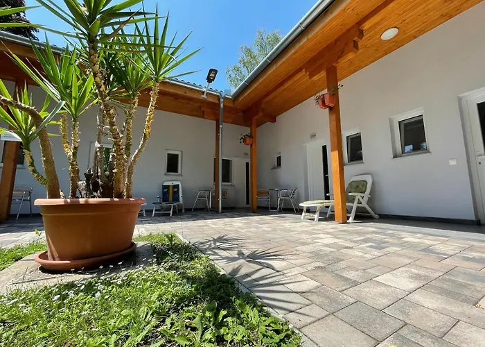 Liget Ueduelopark Ξενοδοχείο με διαμερίσματα