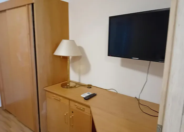 Ξενοδοχείο με διαμερίσματα Liget Ueduelopark